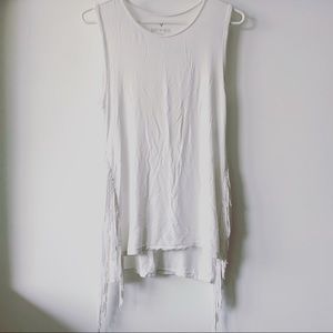 ➕➕ AMERICAN EAGLE sleeveless white fringe tank top